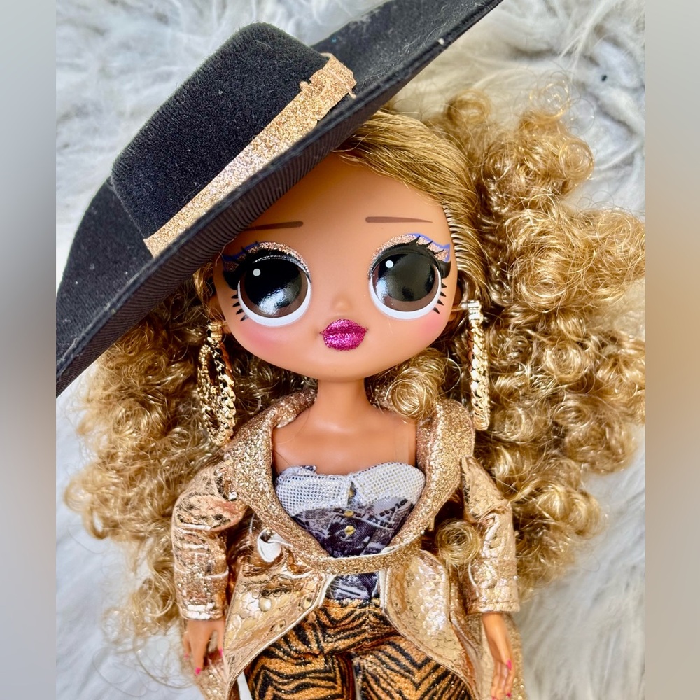 L.O.L. OMG Surprise! Da Boss Series 3 Fashion Doll - Picture 2 of 14